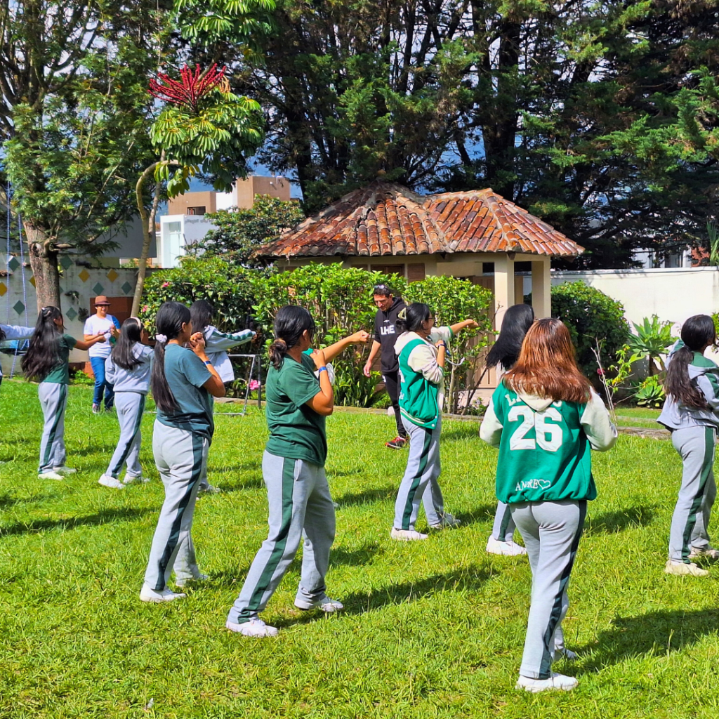 UHE impulsa bienestar y formación integral en una vibrante Mañana Deportiva junto al Colegio Suyana