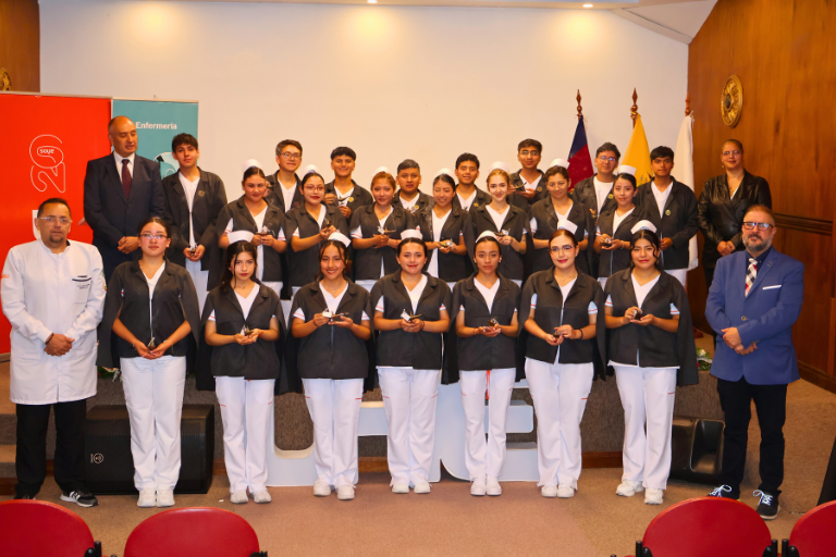 Uhe Realizó La Ii Ceremonia De Imposición De Cofias Y Capas De La Carrera De Enfermería