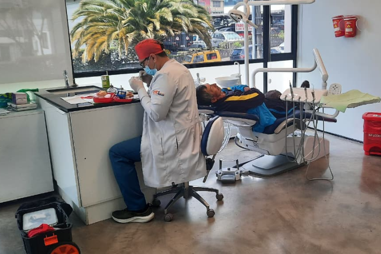 Vulnerabilidad Universidad Hemisferios Atención Odontológica a Personas En Situación De Vulnerabilidad a Través Del Proyecto juntos Por Ecuador