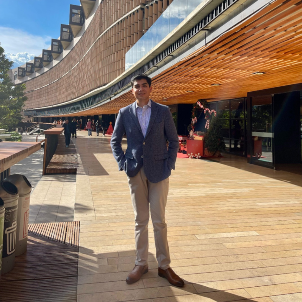 UHE fortalece su proyección internacional con la Universidad de La Sabana