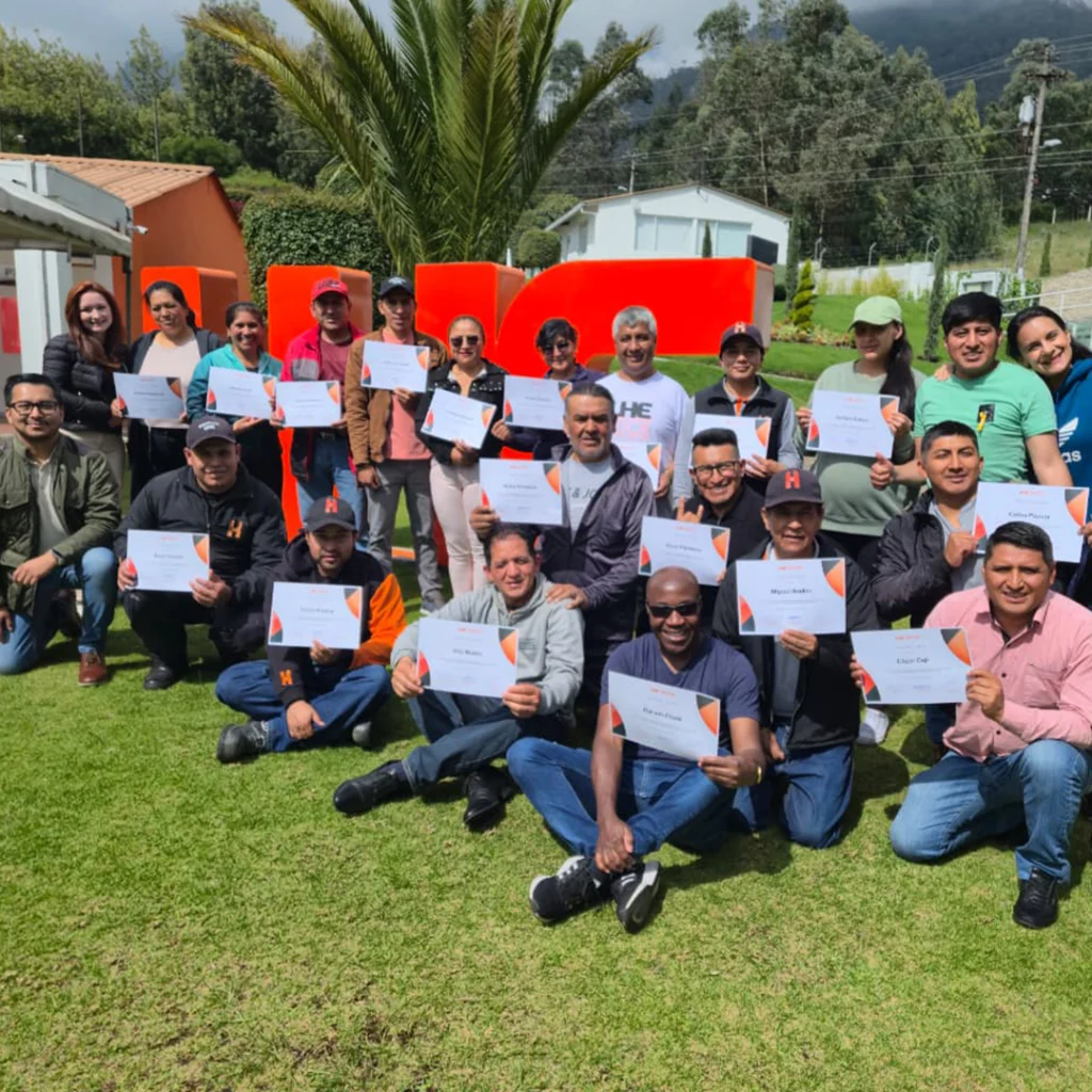 notabienestarSG1 Universidad Hemisferios Uhe Culmina El Programa De Bienestar Social persona Familia Y Entorno Con La Unidad De Servicios Generales