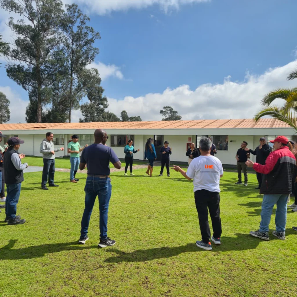 notabienestarSG4 Universidad Hemisferios Uhe Culmina El Programa De Bienestar Social persona Familia Y Entorno Con La Unidad De Servicios Generales
