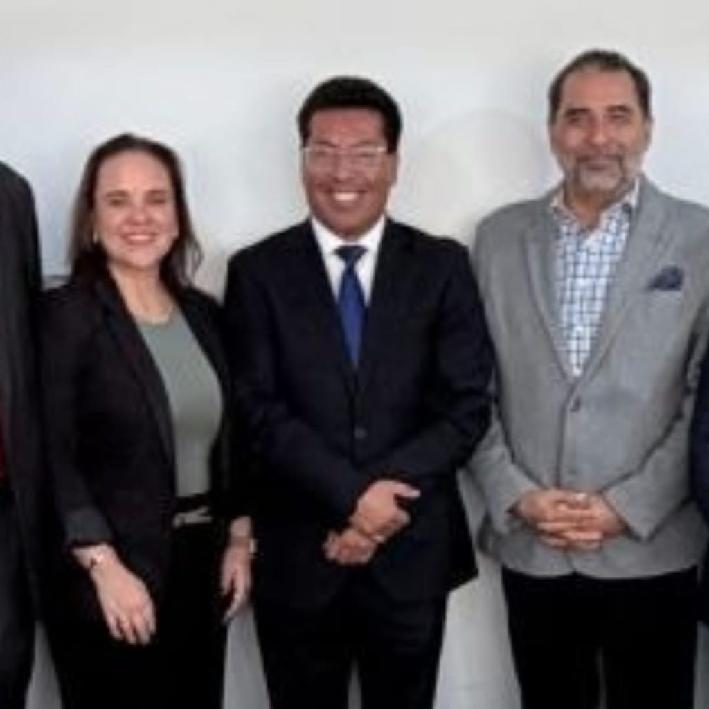 Universidad Hemisferios aporta al diálogo nacional sobre seguridad, paz y desarrollo