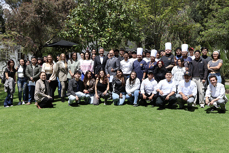 La UHemisferios fortalece su carrera de Gastronomía con la llegada del Chef Luis       Narváez