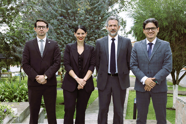 La UHemisferios y el Observatorio de la Constitución formalizan alianza estratégica por la investigación y la academia