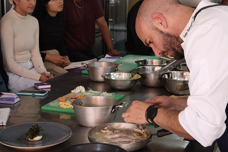 UHemisferios y Fundación Sembrar transforman vidas a través de la alta cocina con el Chef Juan Sebastián Pérez