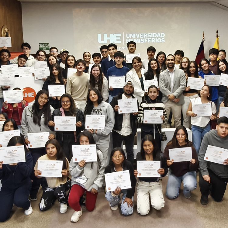Universidad Hemisferios impulsó el liderazgo de jóvenes en LíderLab Verano 2026