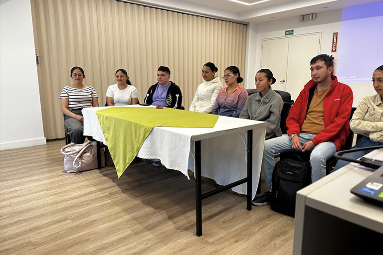 Primera cohorte de la Carrera de Enfermería inicia su Internado Rotativo en el Hospital de los Valles